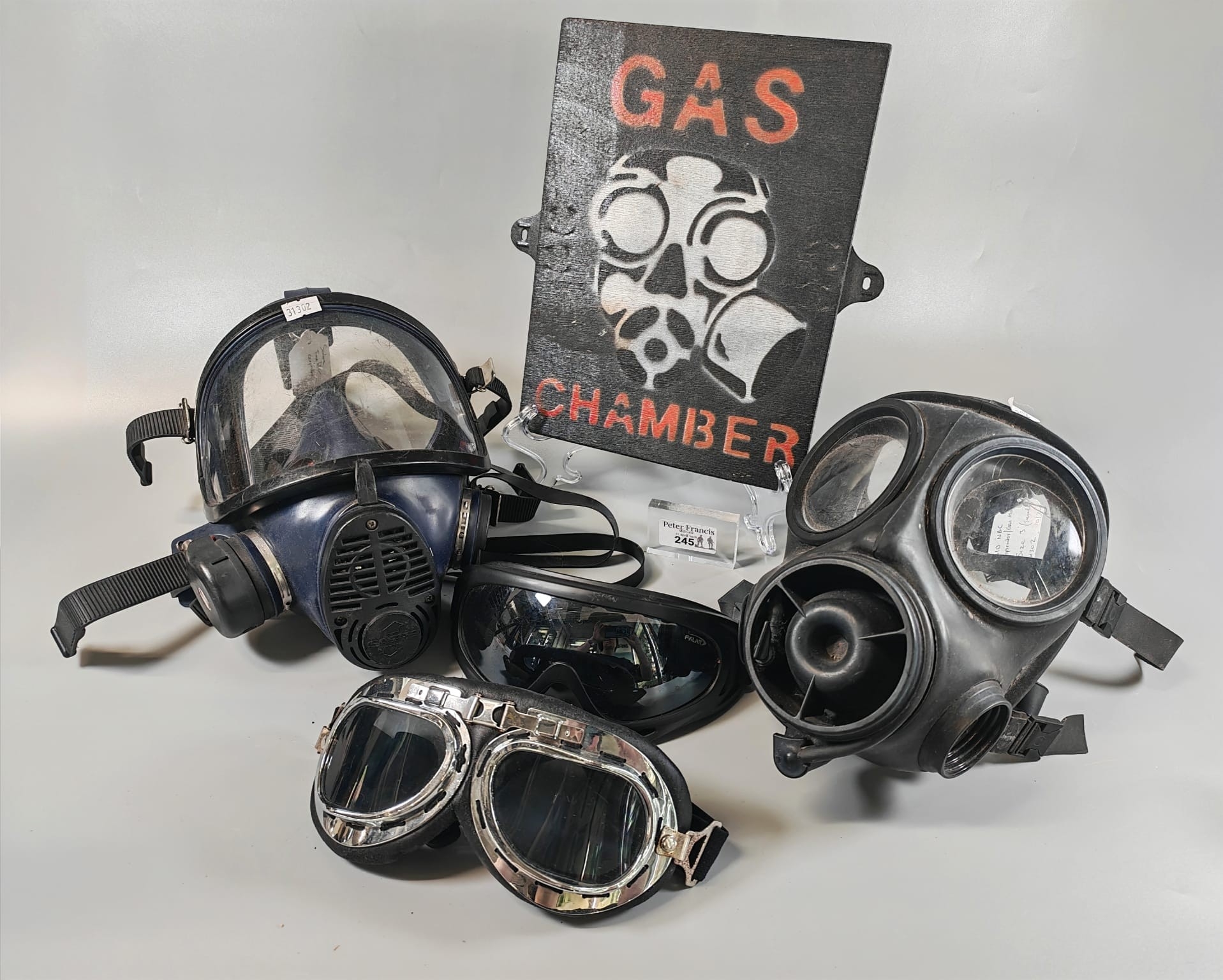 Box containing two respirators/gas masks, comprising an S10 NBC ...