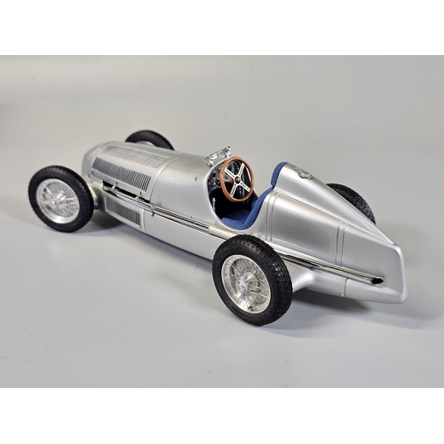 CMC Models 1:18 scale Mercedes Benz 1934 W25 diecast model racing