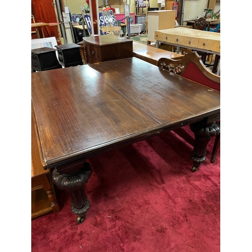 15 - EDWARDIAN MAHOGANY EXTENDING TABLE 154CM X 132CM