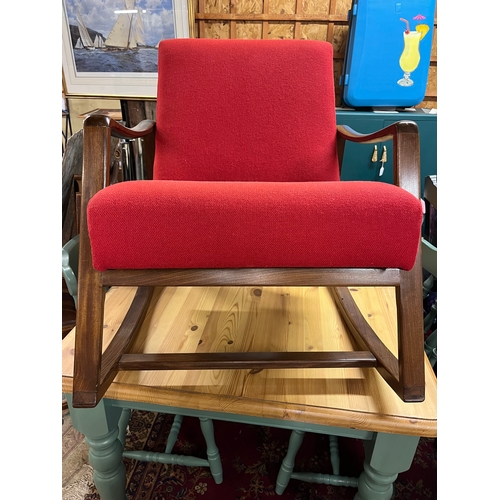 25 - MID CENTURY WALNUT VINTAGE ROCKING CHAIR POSSIBLY BY TON 1960S WITGH RED BURLAP FABRIC