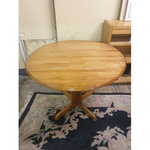 30 - LIGHT WOOD DROP LEAF TABLE 96cm Diameter