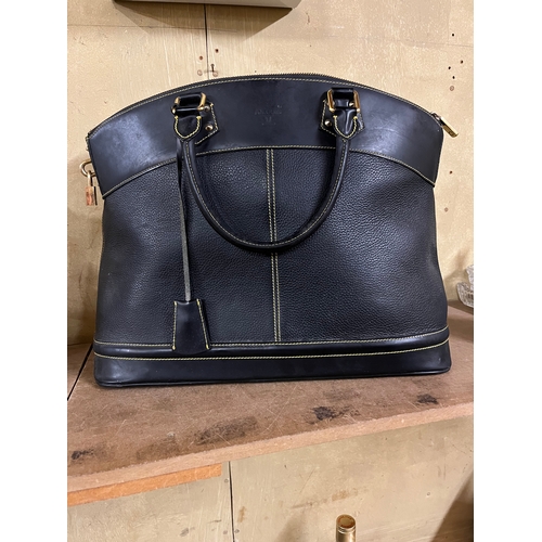 66 - LEATHER HANDBAG