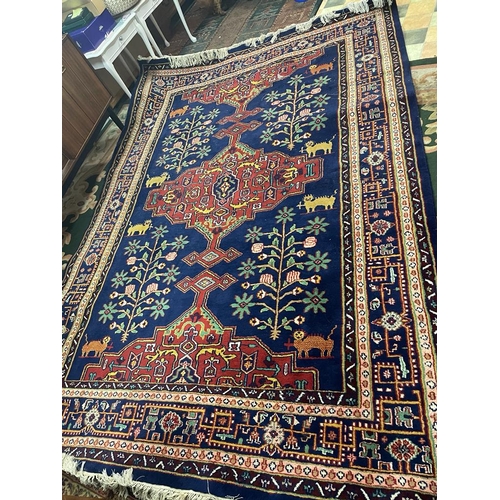 67 - LARGE RUG 10FTX6FT 8