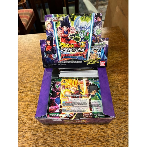 126 - BOX TRADING CARDS DRAGONBALL