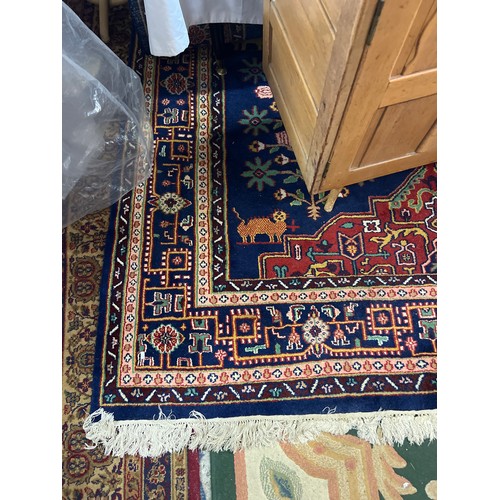 67 - LARGE RUG 10FTX6FT 8