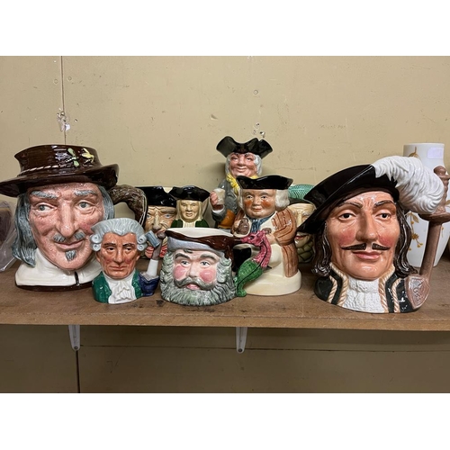 134 - 4 ROYAL DOULTON CHARACTOR JUGS AND TOBY AND 6 OTHERS