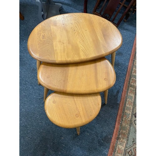 211 - NEST 3 ERCOL PEBBLE TABLES BLUE LABEL