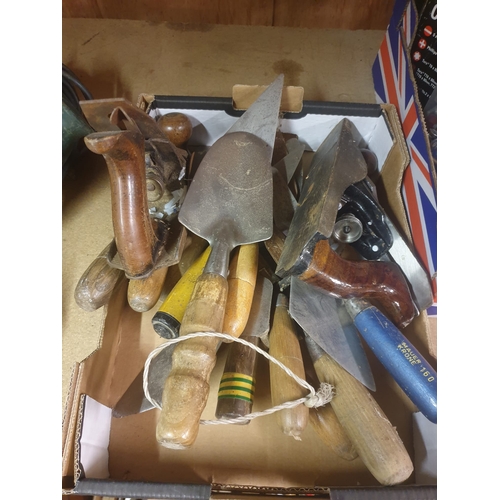 8 - BOX VINTAGE TOOLS