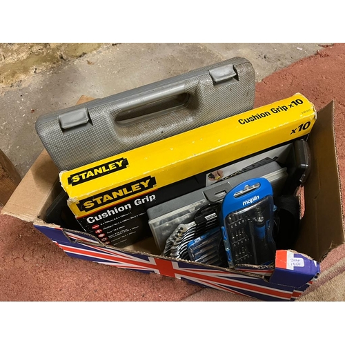 9 - BOX NEW TOOLS INC CHISELS