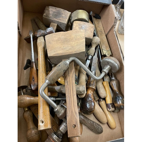 15 - BOX VINTAGE TOOLS