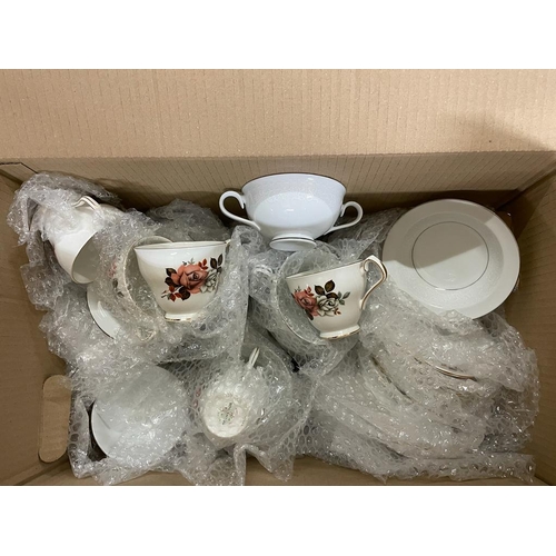 80 - BOX NORITAKE CHINA GUENEVERE & WINDSOR TEASET