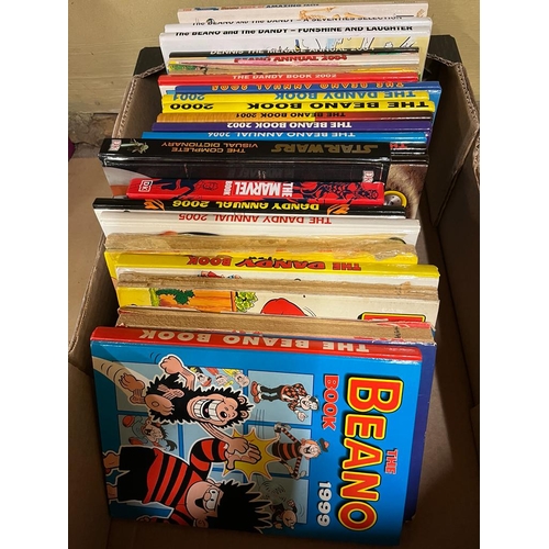 104 - SELECTION BEANO DANDY BOOKS IINC MARVEL ETC