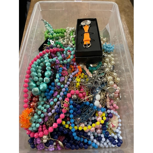 115 - BOX COSTUME JEWELLERY