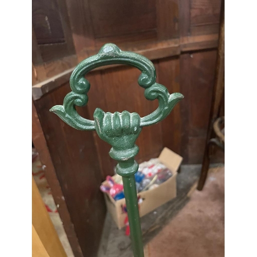 123 - CAST IRON DOOR STOP