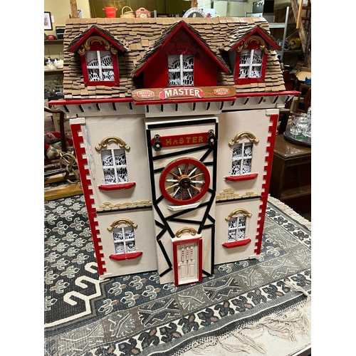 178 - MASTER BREW PUB DOLLS HOUSE
H 96CM W 50CM