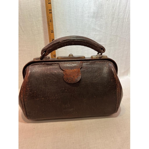 230 - SMALL GLASDSTONE BAG C1900