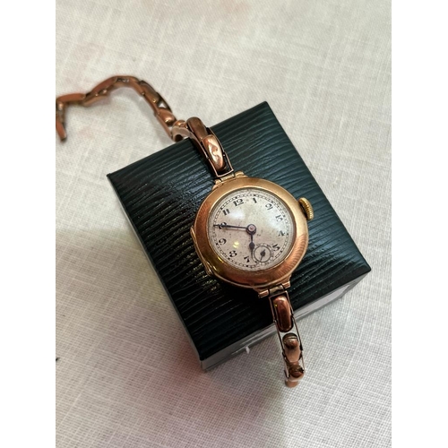 305 - 9CT SCRAP LADIES WATCH