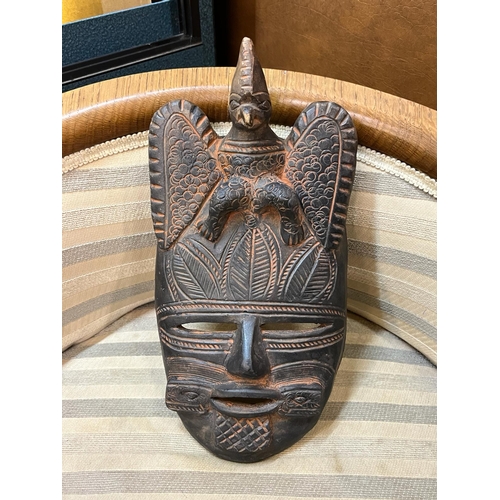 300 - SOUTH AMERICAN POTTERY FACE MASK