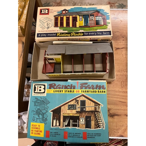 325 - 2 BRITAINS BOXED BUILDINGS VINTAGE FARM