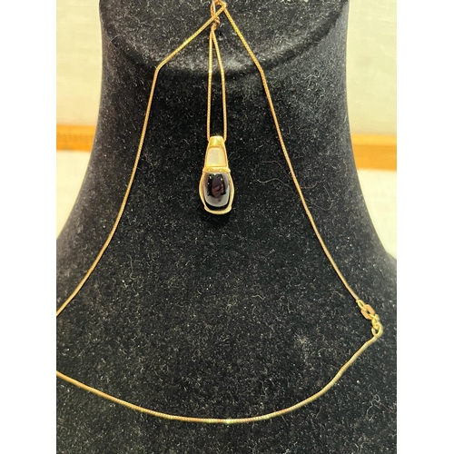 367 - 9CT CHAIN AND 10CT PENDANT