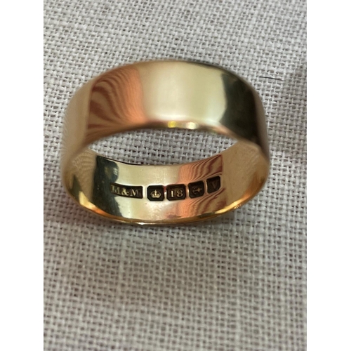 377 - 18CT WEDDING BAND SIZE T