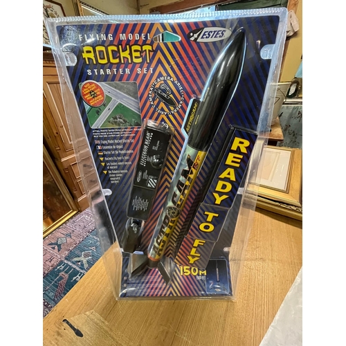 2 - ESTES ROCKET STARTER SET