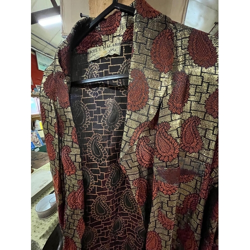 89 - 2 GENTS VINTAGE MIDDLE EASTERN ROBES