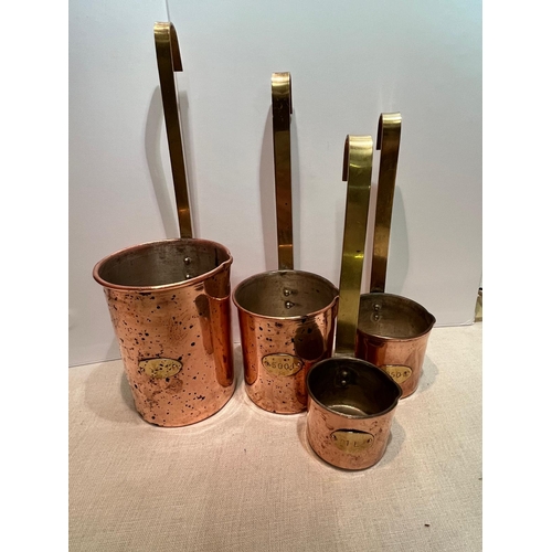 116 - SET COPPER MEASURING JUGS