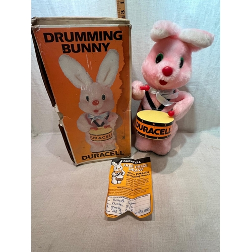 146 - DRUMMING DURACELL BUNNY