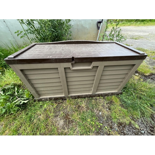 203 - GARDEN STORAGE BOX