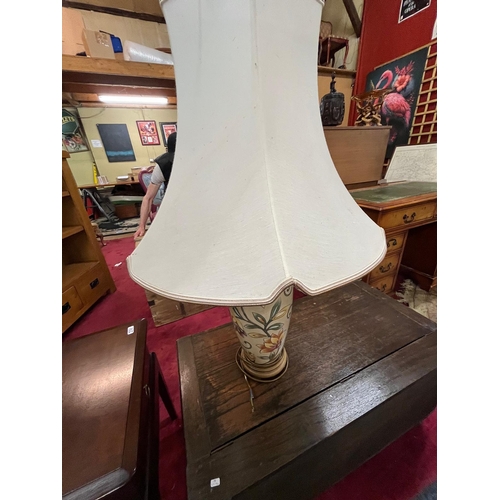 282 - LARGE TABLE LAMP