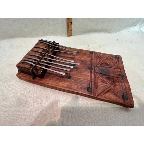 66 - KALIMBA AFRICAN MUSICAL INSTRUMENT