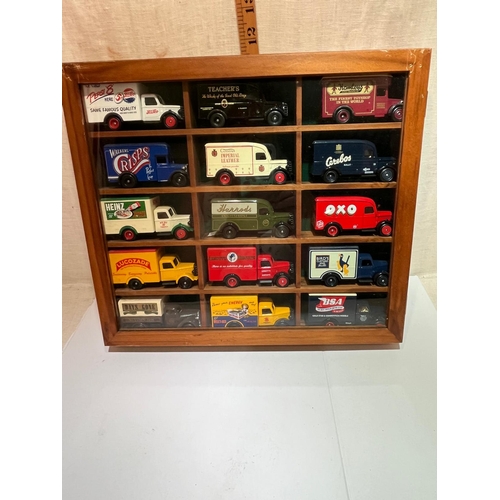 171 - CASE OF MODEL CARS