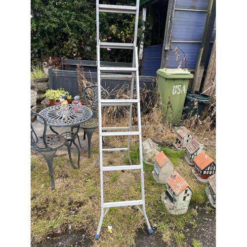 197 - 3 WAY ALLUMINIUM LADDER