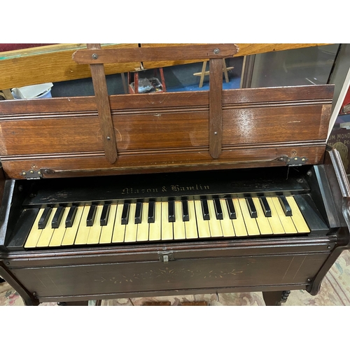 239 - PORTABLE HARMONIUM C1900 PUMP ORGAN BY MASON AND HAMLIN