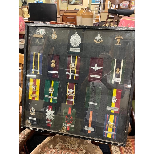 262 - CASE MILITARY BADGES