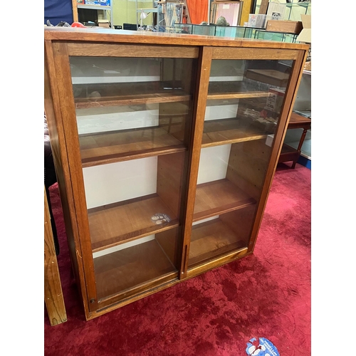 273 - TEAK GLASS DOOR BOOKCASE 40