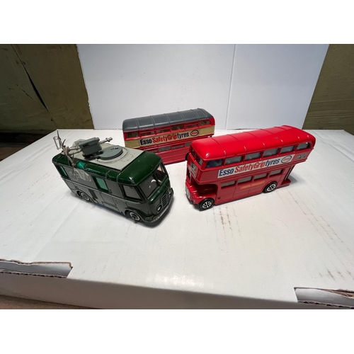 335 - 2 DINKY ROUTEMASTER BUSES AND DINKY T.V ROVING EYE VAN