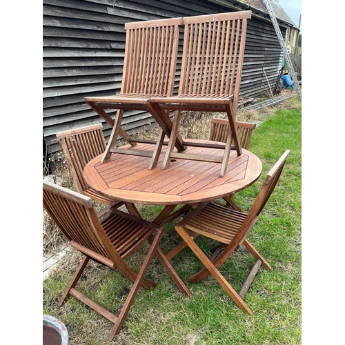 214 - GARDEN TABLE AND 6 CHAIRS