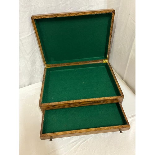 101 - OAK COLLECTORS BOX