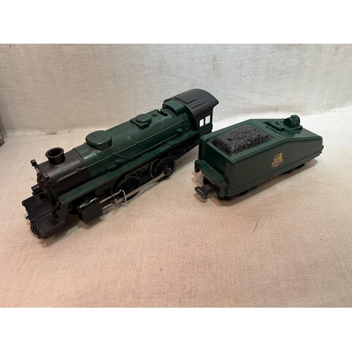 120 - VINTAGE GREEN LOCOMOTIVE