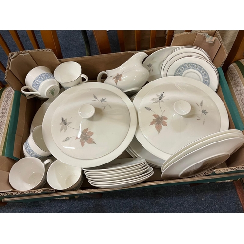 97 - BOX ROYAL DOULTON CHINA COUNTERPOINT AND TUMBLING LEAVES