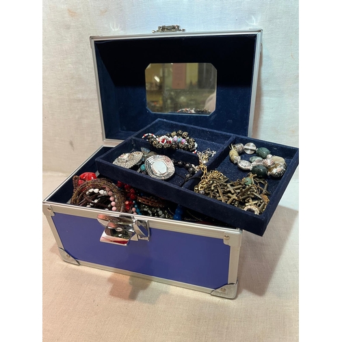 102 - BOX WITH JEWELLERY