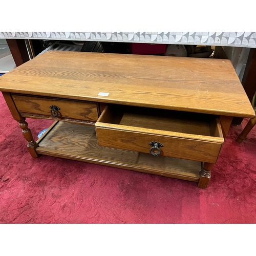 179 - OAK OLD CHARM COFFEE TABLE 106CM L X 54CM D X 47CM H