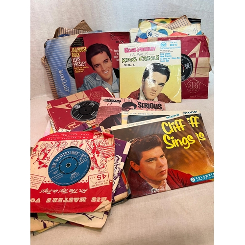 273 - SELECTION SINGLES INC ELVIS AND CLIFF