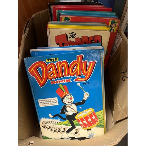 102 - BOX DANDY AND VARIOUS ANNUALS