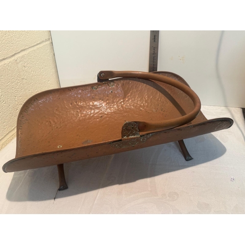 162 - COPPER LOG TRUG