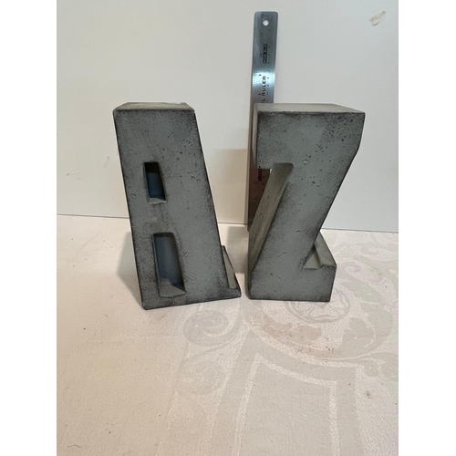 202 - PAIR A-Z BOOKENDS