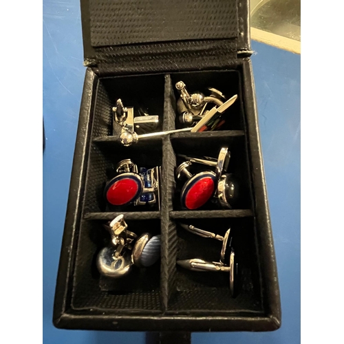 281 - SELECTION CUFFLINKS