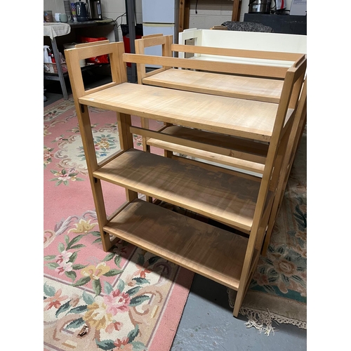 176 - FOLDING SHELVES